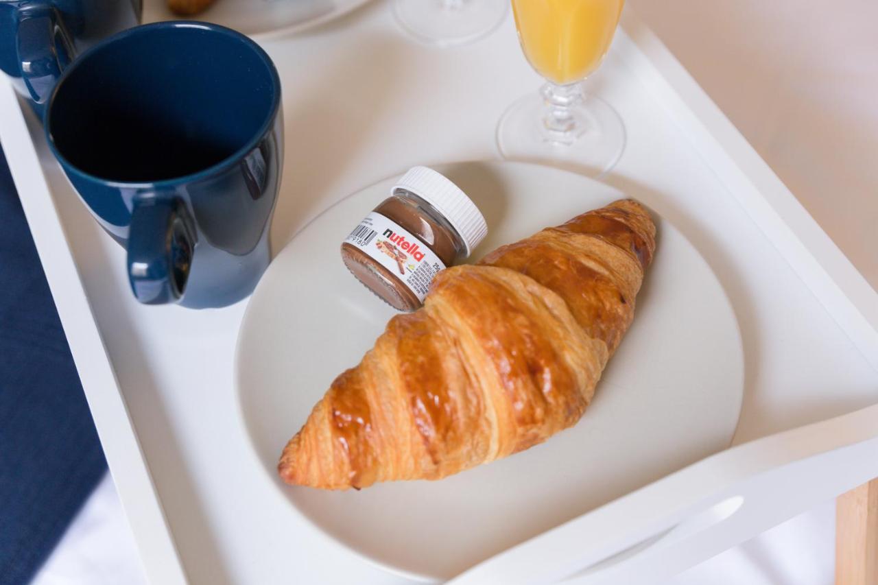 * Le Versaillais*2 Min A Pied Du Chateau Versailles Eksteriør billede